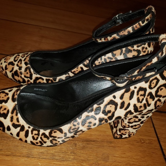 White House Black Market Animal Print Heels 8 New main image 2